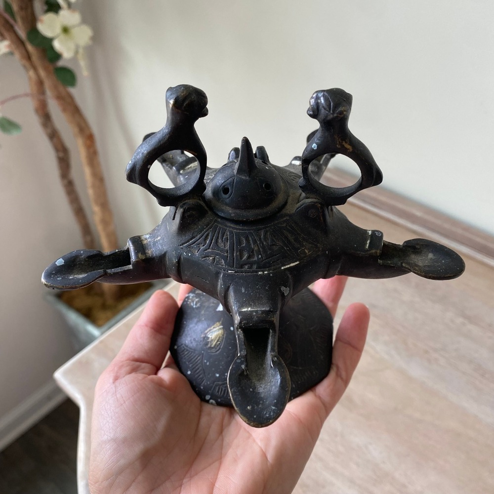 MEDIEVAL ISLAMIC FELINE BRONZE OIL LAMP - Picture 3 of 9